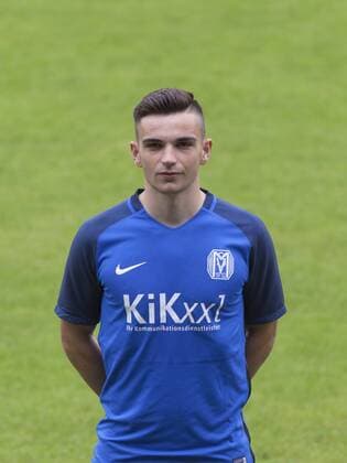 Fußball 3. Liga, Porträttermin 2017 2018 SV Meppen am 08.07.2017 in der Hänsch-Arena in Meppen. Leon Demaj LS