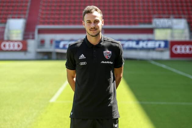 2. Bundesliga - Fußball - Fototermin - FC Ingolstadt 04 - Portraits - Shooting - Saison 2017 2018 - Marcel Posselt stv. Teamkoordinator 2. BL - FC Ingolstadt 04 Saison 2017 2018 Portraits - Shooting Fototermin