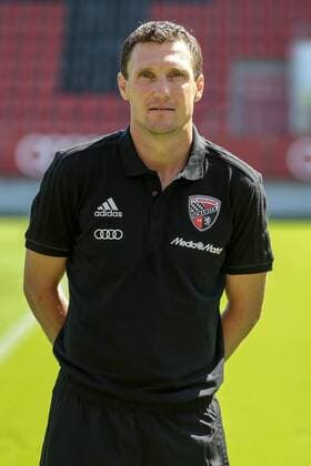 2. Bundesliga - Fußball - Fototermin - FC Ingolstadt 04 - Portraits - Shooting - Saison 2017 2018 - Zeugwart Christian Gaull 2. BL - FC Ingolstadt 04 Saison 2017 2018 Portraits - Shooting Fototermin