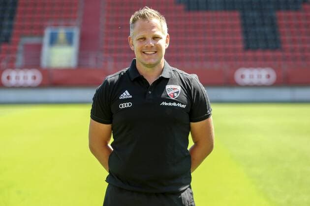 2. Bundesliga - Fußball - Fototermin - FC Ingolstadt 04 - Portraits - Shooting - Saison 2017 2018 - Physiotherapeut Benjamin Sommer 2. BL - FC Ingolstadt 04 Saison 2017 2018 Portraits - Shooting Fototermin