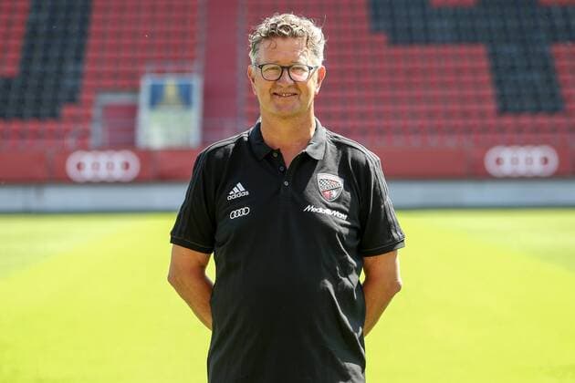 2. Bundesliga - Fußball - Fototermin - FC Ingolstadt 04 - Portraits - Shooting - Saison 2017 2018 - Physiotherapeut Hermann Eikam 2. BL - FC Ingolstadt 04 Saison 2017 2018 Portraits - Shooting Fototermin