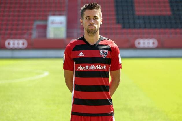 2. Bundesliga - Fußball - Fototermin - FC Ingolstadt 04 - Portraits - Shooting - Saison 2017 2018 - Stefan Lex (14, FCI) 2. BL - FC Ingolstadt 04 Saison 2017 2018 Portraits - Shooting Fototermin