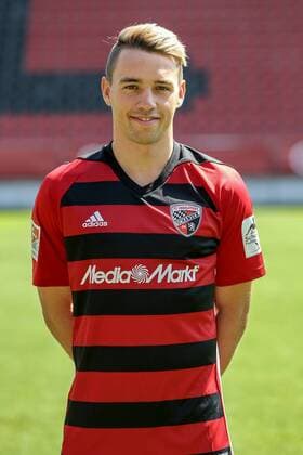 2. Bundesliga - Fußball - Fototermin - FC Ingolstadt 04 - Portraits - Shooting - Saison 2017 2018 - Thomas Pledl (30, FCI) 2. BL - FC Ingolstadt 04 Saison 2017 2018 Portraits - Shooting Fototermin