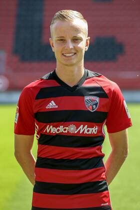 2. Bundesliga - Fußball - Fototermin - FC Ingolstadt 04 - Portraits - Shooting - Saison 2017 2018 - Florent Hadergjonaj (33, FCI) 2. BL - FC Ingolstadt 04 Saison 2017 2018 Portraits - Shooting Fototermin