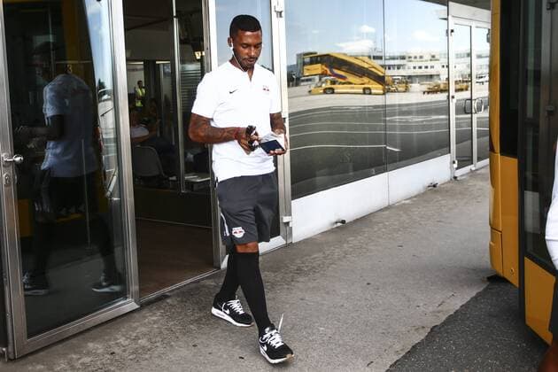 SOCCER - CL, qualification, Hibernians vs RBS SALZBURG,AUSTRIA,10.JUL.17 - SOCCER - UEFA Champions League, qualification, FC Hibernians vs Red Bull Salzburg, departure from Salzburg airport. Image shows Paulo Miranda (RBS). GEPAxpictures xFelixxRoittner