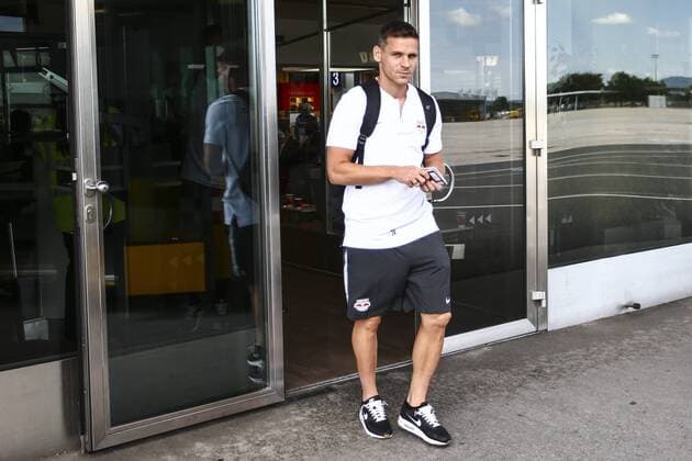 SOCCER - CL, qualification, Hibernians vs RBS SALZBURG,AUSTRIA,10.JUL.17 - SOCCER - UEFA Champions League, qualification, FC Hibernians vs Red Bull Salzburg, departure from Salzburg airport. Image shows Christoph Leitgeb (RBS). GEPAxpictures xFelixxRoittner
