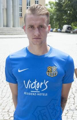 Das Team des ersten FC Saarbrücken am Samstag (08.07.2017) in Saarbrücken. Im Bild: Jordan Steiner ( 32). bub