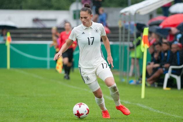 Giovanna Hoffmann (Deutschland, 17) Freisteller, Einzelbild, Aktion, Fußball, U 19-Frauen Länderspiel, Deutschland - USA, xobx