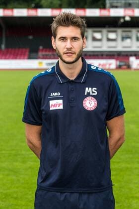 Fußball, GER, 3.Liga, Porträttermin 2017 2018, S. C. Fortuna Köln, Physiotherapeut Marcel Schuster ( Koeln ) Portraittermin Fortuna Köln