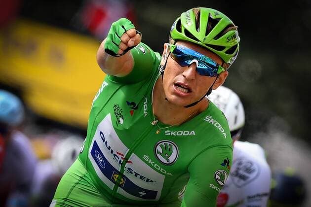 Themen der Woche - SPORT Bilder des Tages - SPORT German Marcel Kittel of Quick-Step Floors celebrates as he crosses the finish line to win the 11th stage of the 104th edition of the Tour de France cycling race, 203,5km from Eymet to Pau, France, Wednesday 12 July 2017. This year s Tour de France takes place from July first to July 23rd. DAVIDxSTOCKMAN  x05130221x