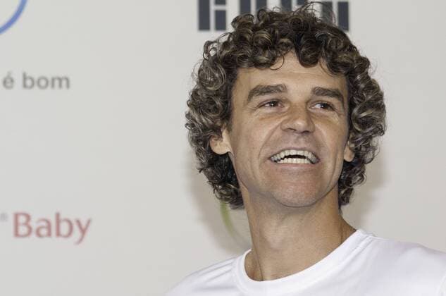 Evento de Bepantol Baby SÃO PAULO, SP - 12.07.2017: EVENTO DE BEPANTOL BABY - Gustavo Kuerten during the Bepantol Baby event, this Wednesday (12) at the Play Tennis Vila Olímpia, in São Paulo. (Photo: Fábio Guinalz Fotoarena) x1354885x  FábioxGuinalz