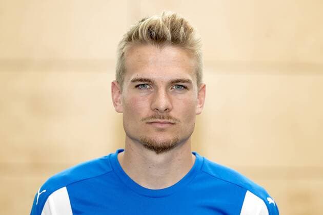 Fußball, GER, 2.BL, Porträttermin 2017 2018, Holstein Kiel, Luca Duerholtz (Nr. 23, Holstein Kiel). Holstein Kiel, Fussball, 2. Liga, 12.07.17 Kiel Schleswig-Holstein Germany Trainingszentrum Projensdorf Copyright: xAgentur54GradFelixxKoenigx