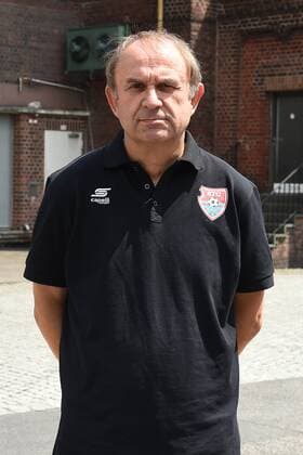 Fußball Regionalliga West Offizieller Fototermin KFC Uerdingen am 13.07.2017 in der Brauerei Königshof in Krefeld Heiner Essingholt ( Teammanger Uerdingen ) xRx