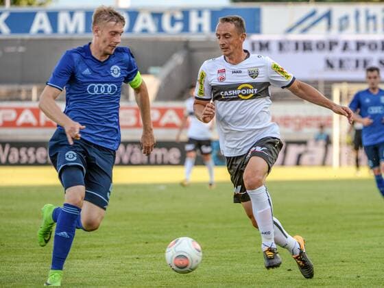SOCCER - UEFA EL quali, Altach vs Brest ALTACH,AUSTRIA,13.JUL.17 - SOCCER - UEFA Europa League qualification, SCR Altach vs FK Dinamo Brest. Image shows Andrei Lebedev (Brest) and Johannes Aigner (Altach). GEPAxpictures xOliverxLerch