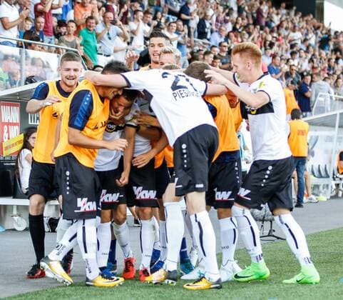 13.07.2017, Cashpoint Arena, Altach, AUT, UEFA EL, Cashpoint SCR Altach vs FC Dinamo Brest, Qualifikation, 3. Runde, Hinspiel, im Bild Torjubel bei SCR Altach during the UEFA Europaleague Qualifier 3rd round, 1st leg match between Cashpoint SCR Altach and FC Dinamo Brest at the Cashpoint Arena in Altach, Austria on 2017 07 13. Altach  EP_rin  