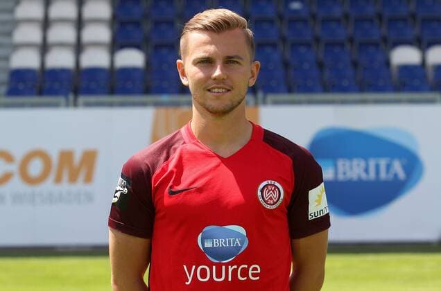 13.07.2017, xsvx, Fussball 3.Liga, SV Wehen Wiesbaden Fototermin, Fußball, GER 3.Liga PortraÌˆttermin 2017 2018, emonline, David Blacha (SV Wehen Wiesbaden) Wiesbaden