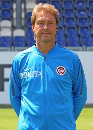 13.07.2017, xsvx, Fussball 3.Liga, SV Wehen Wiesbaden Fototermin, Fußball, GER 3.Liga PortraÌˆttermin 2017 2018, emonline, Torwarttrainer Steffen Vogler (SV Wehen Wiesbaden) Wiesbaden