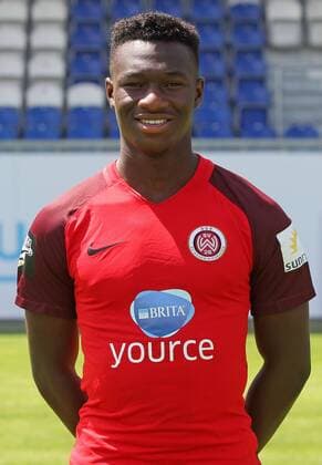 13.07.2017, xsvx, Fussball 3.Liga, SV Wehen Wiesbaden Fototermin, Fußball, GER 3.Liga PortraÌˆttermin 2017 2018, emonline, Neuzugang Agyemang Diawusie (SV Wehen Wiesbaden) Wiesbaden