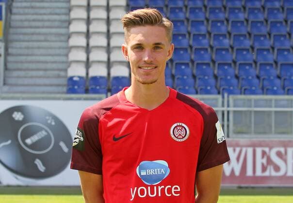 13.07.2017, xsvx, Fussball 3.Liga, SV Wehen Wiesbaden Fototermin, Fußball, GER 3.Liga PortraÌˆttermin 2017 2018, emonline, Neuzugang Sören Reddemann (SV Wehen Wiesbaden) Wiesbaden