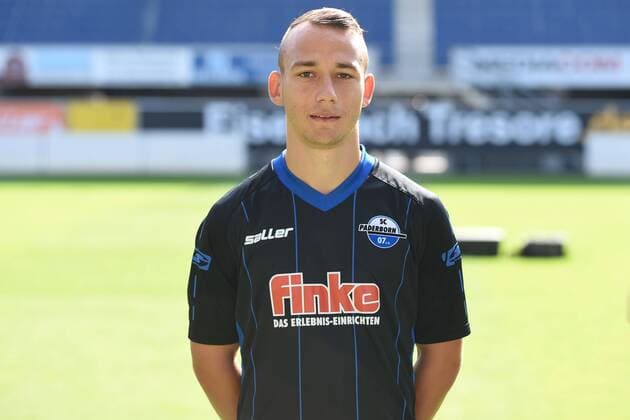 Fußball 3. Liga, Porträttermin 2017 2018 Porträttermin SC Paderborn 07 am 13.07.2017 in der Benteler-Arena in Paderborn Timo Mauer (Paderborn) MT