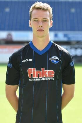 Fußball 3. Liga, Porträttermin 2017 2018 Porträttermin SC Paderborn 07 am 13.07.2017 in der Benteler-Arena in Paderborn Sebastian Schonlau (Paderborn) MT