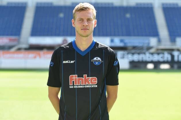Fußball 3. Liga, Porträttermin 2017 2018 Porträttermin SC Paderborn 07 am 13.07.2017 in der Benteler-Arena in Paderborn Thomas Bertels (Paderborn) MT
