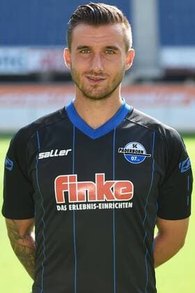 Fußball 3. Liga, Porträttermin 2017 2018 Porträttermin SC Paderborn 07 am 13.07.2017 in der Benteler-Arena in Paderborn Robin Krauße Krausse (Paderborn) MT