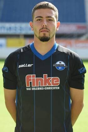 Fußball 3. Liga, Porträttermin 2017 2018 Porträttermin SC Paderborn 07 am 13.07.2017 in der Benteler-Arena in Paderborn Aykut Soyak (Paderborn) MT
