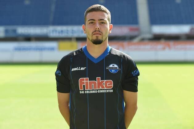 Fußball 3. Liga, Porträttermin 2017 2018 Porträttermin SC Paderborn 07 am 13.07.2017 in der Benteler-Arena in Paderborn Aykut Soyak (Paderborn) MT