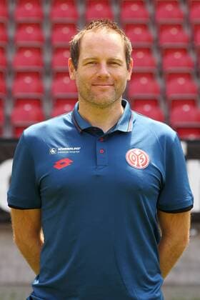 STEFAN STUEWE PHYIOTHERAPEUT 1. FSV MAINZ 05 FUSSBALL, GER, 1.BL, PORTRAETTERMIN 2017 2018, 