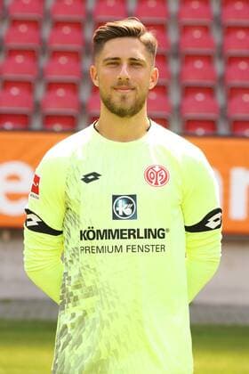 JANNIK HUTH 1. FSV MAINZ 05 FUSSBALL, GER, 1.BL, PORTRAETTERMIN 2017 2018, 