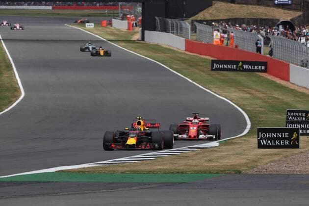 British Grand Prix, Silverstone 13 - 16 July 2017 16.07.2017 - Race, Max Verstappen (NED) Red Bull Racing RB13 and Sebastian Vettel (GER) Scuderia Ferrari SF70H 
