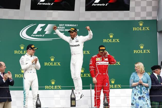 Motorsports: FIA Formula One World Championship WM Weltmeisterschaft 2017, Grand Prix of Great Britain, 77 Valtteri Bottas (FIN, Mercedes AMG Petronas F1 Team), 44 Lewis Hamilton (GBR, Mercedes AMG Petronas F1 Team), 7 Kimi Raikkonen (FIN, Scuderia Ferrari), Silverstone Great Britain xHOCHxZWEIx