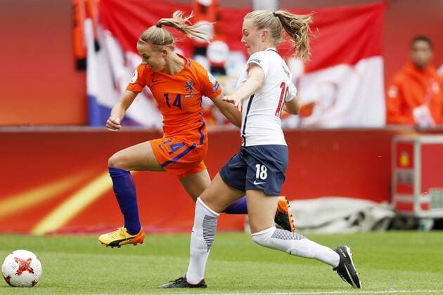 (L-R) Jackie Groenen of Holland Women, Frida Maanum of Norway women during the UEFA WEURO 2017 Group A group stage match between The Netherlands and Norway at the Galgenwaard Stadium on July 16, 2017 in Utrecht, The Netherlands Women: The Netherlands v Norway UEFA WEURO 2017 2017 2018 xVIxVIxImagesx xMauricexvanxSteenxIVx 8238557