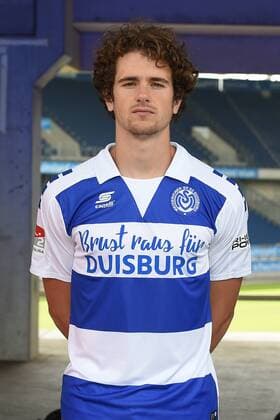 Fußball 2. Bundesliga Offizieller Fototermin MSV Duisburg am 15.07.2017 in der Schauinsland-Reisen-Arena in Duisburg Mael Corboz ( Duisburg ) xRx