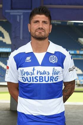 Fußball 2. Bundesliga Offizieller Fototermin MSV Duisburg am 15.07.2017 in der Schauinsland-Reisen-Arena in Duisburg Baris Özbek ( Duisburg ) xRx