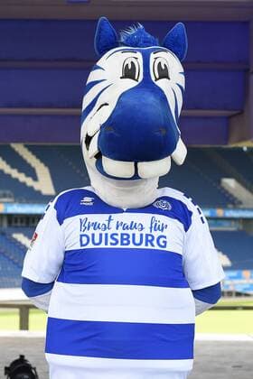Fußball 2. Bundesliga Offizieller Fototermin MSV Duisburg am 15.07.2017 in der Schauinsland-Reisen-Arena in Duisburg Ennatz ( Maskottchen Duisburg ) xRx