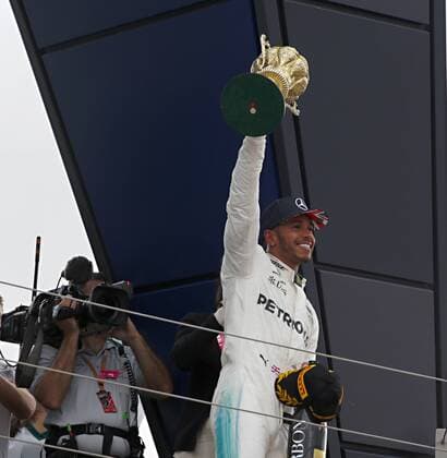 Motorsports: FIA Formula One World Championship WM Weltmeisterschaft 2017, Grand Prix of Great Britain, 44 Lewis Hamilton (GBR, Mercedes AMG Petronas F1 Team), Silverstone Great Britain xHOCHxZWEIx