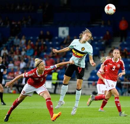 Denmark s Janni Arnth and Belgium s Tessa Wullaert fight for the ball during a soccer game between Belgian national women s soccer team Red Flames and Denmark, the first game in group A in the group stage of the Women s European Championship EM Europameisterschaft 2017 in the Netherlands, Sunday 16 July 2017 in Rheden, The Netherlands. DAVIDxCATRY  x05132733x