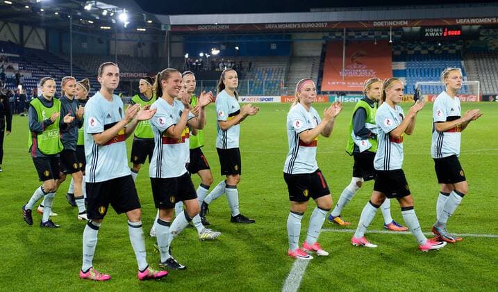 The Red Flames thank the fans after a soccer game between Belgian national women s soccer team Red Flames and Denmark, the first game in group A in the group stage of the Women s European Championship EM Europameisterschaft 2017 in the Netherlands, Sunday 16 July 2017 in Rheden, The Netherlands. DAVIDxCATRY  x05132848x