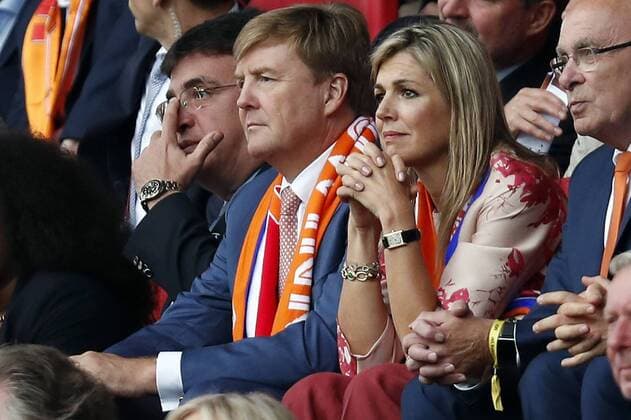 (L-R) king Willem Alexander of the Netherlands, queen Maxima of the Netherlands, during the UEFA WEURO 2017 Group A group stage match between The Netherlands and Norway at the Galgenwaard Stadium on July 16, 2017 in Utrecht, The Netherlands Women: The Netherlands v Norway UEFA WEURO 2017 2017 2018 xVIxVIxImagesx xMauricexvanxSteenxIVx 8242407