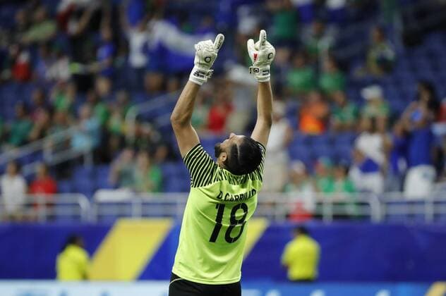 Fußball, Gold Cup, Jamaica - El Salvador Goalkeeper Derby Carrillo of El Salvador celebrates a goal during a Gold Cup match between Jamaica and El Salvador held at Alamodome Stadium in San Antonio, Texas, USA, 16 July 2017. EFE Jose Mendez JAMAICA VS. EL SALVADOR !ACHTUNG: NUR REDAKTIONELLE NUTZUNG!  Copyright: xJOSExMENDEZx JME01 20170717-636358497205598686