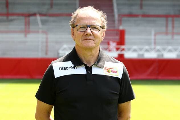 Arzt Dr. Tankred Haase Fußball Fussball 2.Bundesliga Herren DFL Porträttermin Saison 2017 2018 17.07.2017 1.FC Union Berlin FCU , Porträt, Vorstellung, Präsentation, Pressetermin