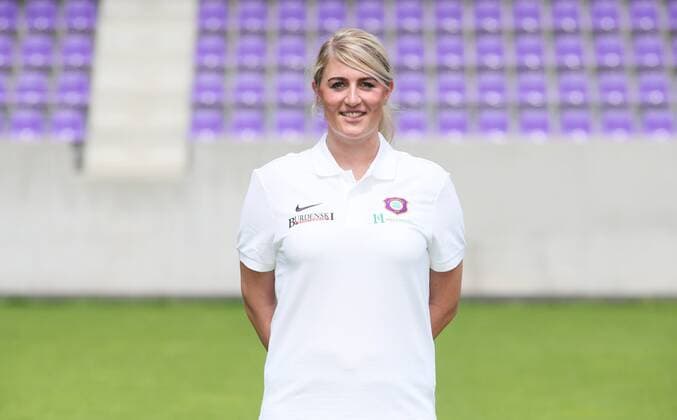 Fussball 2.Bundesliga Aue, 17.07.2017, Erzgebirgsstadion, Fussball, 2.Bundesliga, FC Erzgebirge Aue , GER, Porträttermin 2017 2018 , Im Bild: Physiotherapeutin Nadine Dörfel Doerfel. ,