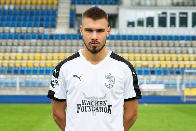 Porträt: Fußball, GER, 3.Liga, Porträttermin 2017 2018, FC Carl Zeiss Jena, Niclas Erlbeck Ernst Abbe Sportfeld