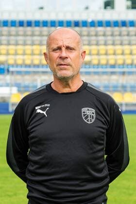 Porträt: Fußball, GER, 3.Liga, Porträttermin 2017 2018, FC Carl Zeiss Jena, Bernd Lindrath Torwart Trainer Ernst Abbe Sportfeld