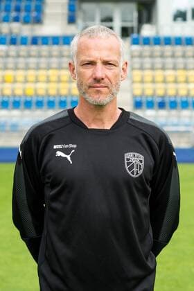 Porträt: Fußball, GER, 3.Liga, Porträttermin 2017 2018, FC Carl Zeiss Jena, Mark Zimmermann Trainer Ernst Abbe Sportfeld