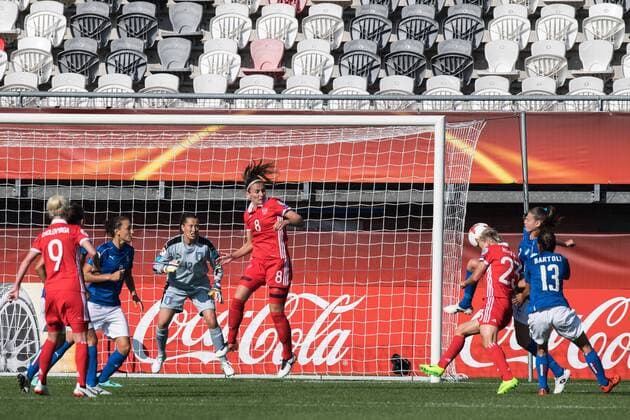 Elena Morozova of Russia women scores (L-R) Anna Cholovyaga of Russia women, Ilaria Mauro of Italy Women, goalkeeper Chiara Marchivelli of Italy Women, Daria Makarenko of Russia women, Elena Morozova of Russia women, Cecilialy Women Salvai of Italy Women, Elisa Bartoli of Ita during the UEFA WEURO 2017 Group B group stage match between Italy and Russia at Het Kasteel on July 17, 2017 in Rotterdam, The Netherlands Women: Italy v Russia UEFA WEURO 2017 2017 2018 xVIxVIxImagesx xGerritxvanxKeulenxIVx 8248089