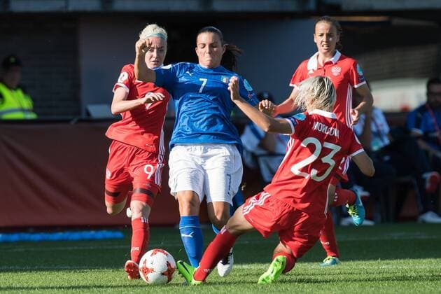 (L-R) Anna Cholovyaga of Russia women, Alia Guagni of Italy Women, Elena Morozova of Russia women during the UEFA WEURO 2017 Group B group stage match between Italy and Russia at Het Kasteel on July 17, 2017 in Rotterdam, The Netherlands Women: Italy v Russia UEFA WEURO 2017 2017 2018 xVIxVIxImagesx xGerritxvanxKeulenxIVx 8248295