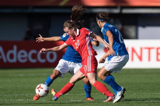 (L-R) Elisa Bartoli of Italy Women, Margarita Chernomyrdina of Russia women, Marta Carissimi of Italy Women during the UEFA WEURO 2017 Group B group stage match between Italy and Russia at Het Kasteel on July 17, 2017 in Rotterdam, The Netherlands Women: Italy v Russia UEFA WEURO 2017 2017 2018 xVIxVIxImagesx xGerritxvanxKeulenxIVx 8248296